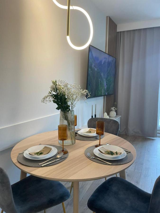 Apartament Kameralis Old Town - Klimatyzacja - Balkon - Winda エルブロンク エクステリア 写真